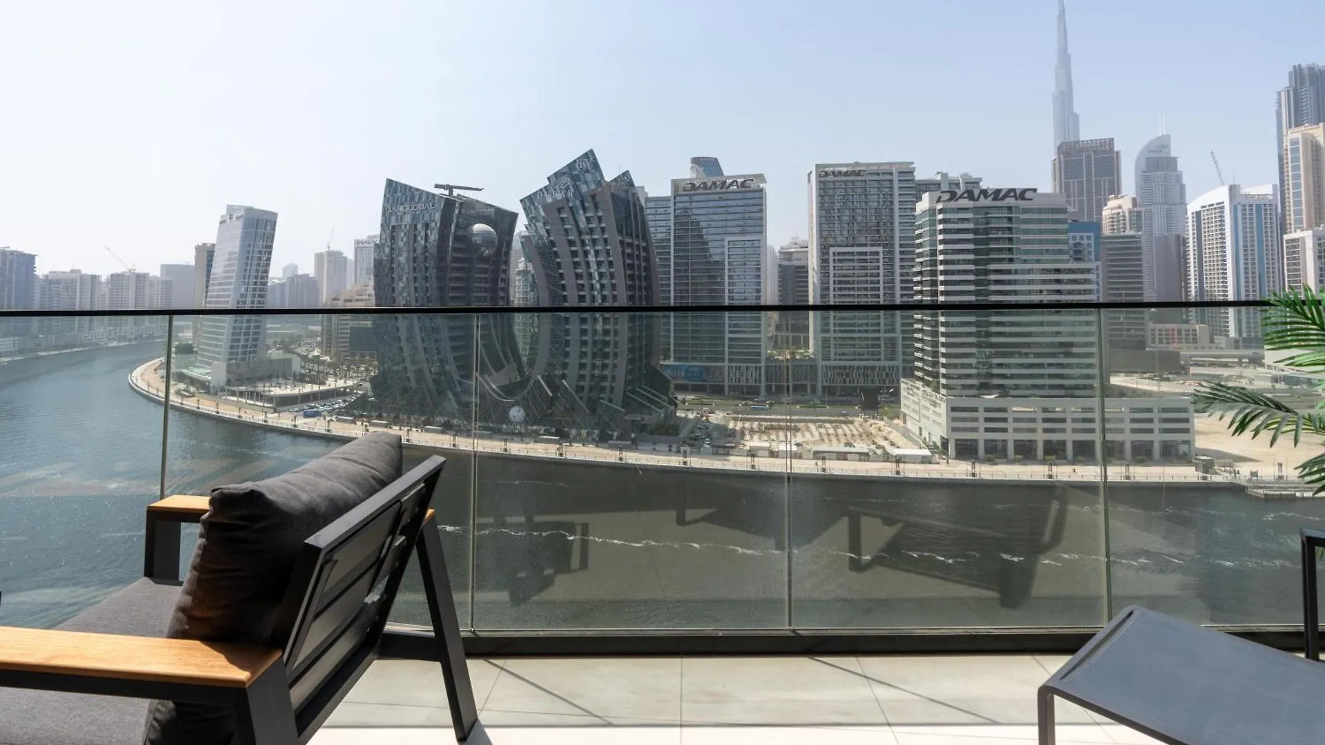 Stunning 2Bd Apartment Business Bay Dubai