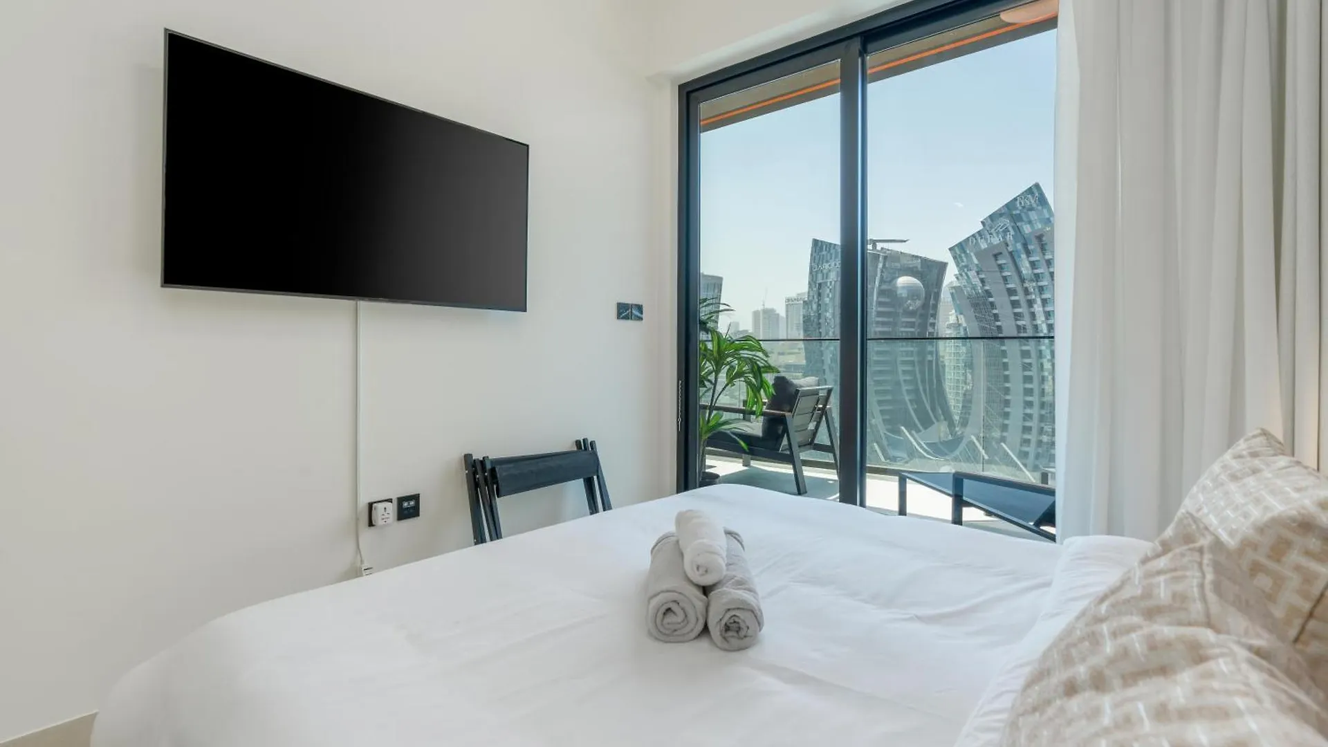 Stunning 2Bd Apartment Business Bay Dubai United Arab Emirates