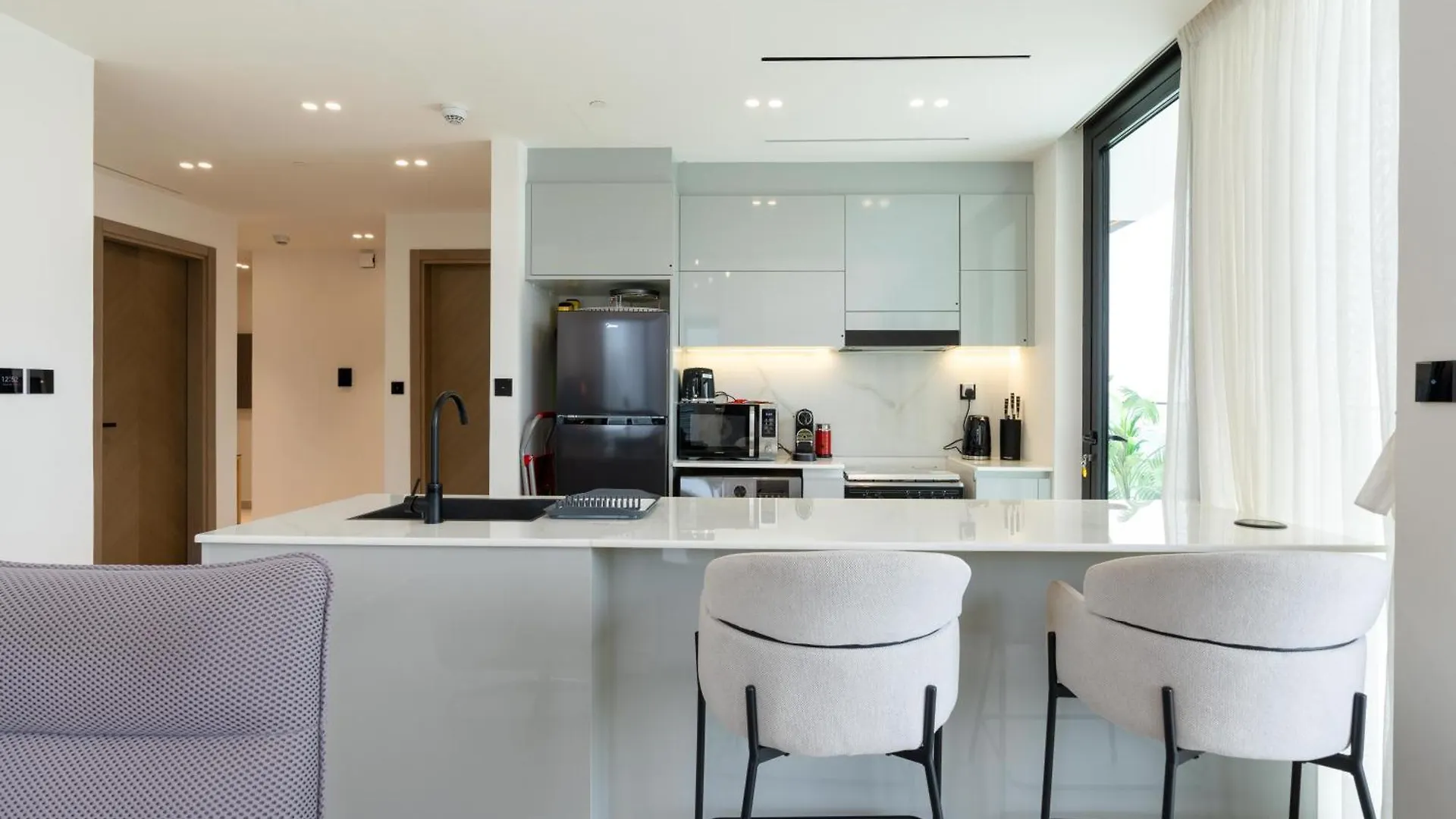 Stunning 2Bd Apartment Business Bay Dubai