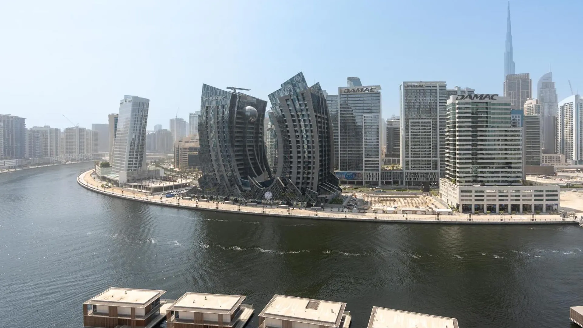 Stunning 2Bd Apartment Business Bay location